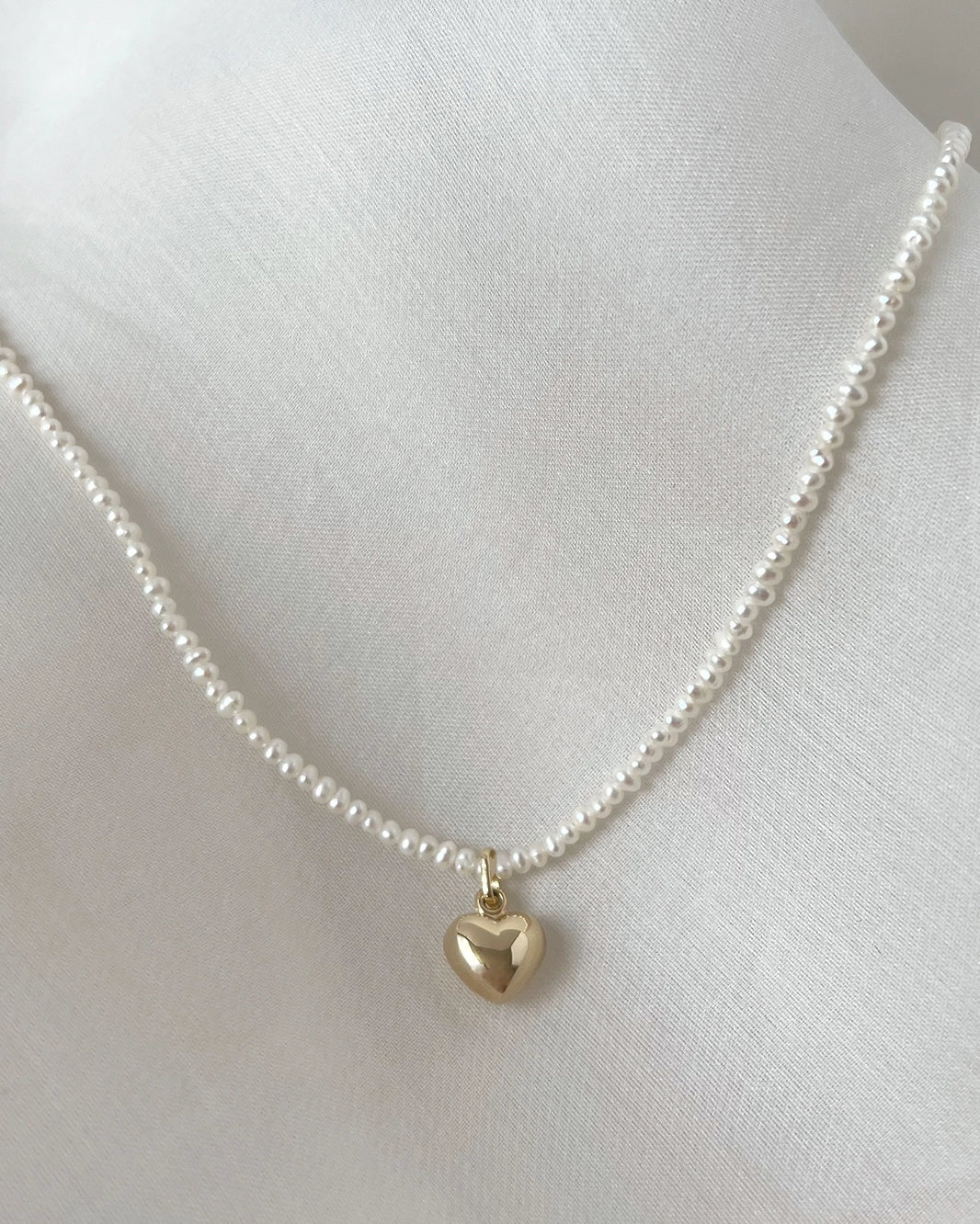 Pearl Choker Golden Heart